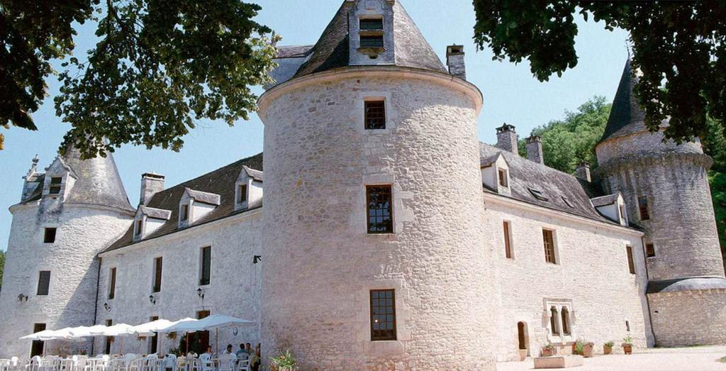 Chateau La Fleunie - Hotel Et Restaurant Condat-sur-Vezere Exterior foto